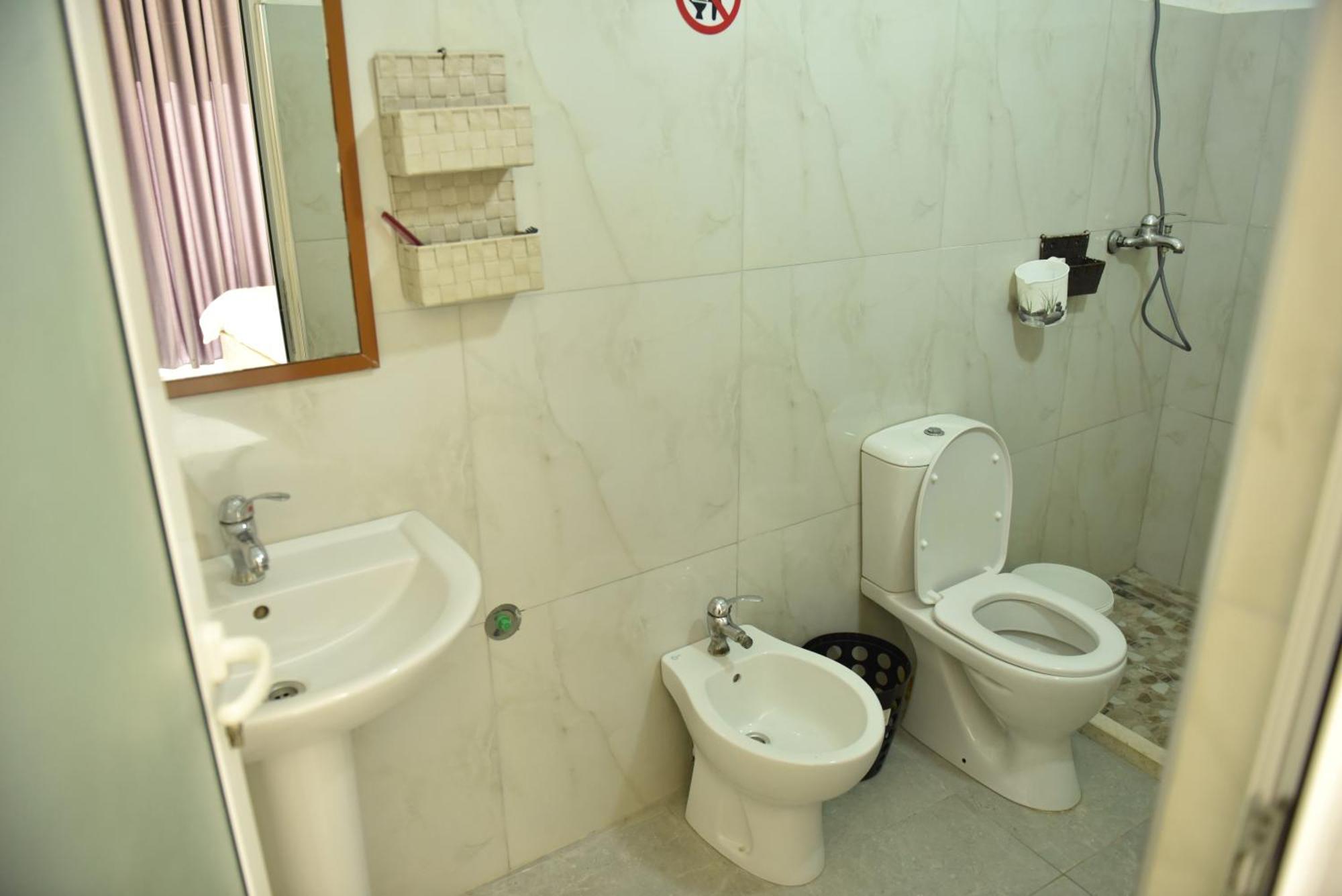 Hotel Termal Peshkopi الغرفة الصورة